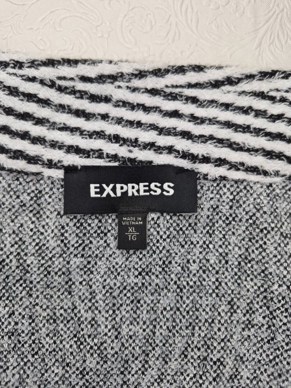 Express Womens XL Long Sleeve Open Cardigan Duster Overcoat Black White Striped - Picture 2 of 15